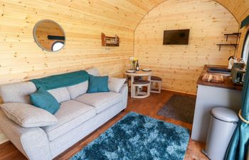 The Happy Valley Pod Holiday Cottage