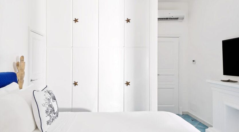 Photo of The Madonna