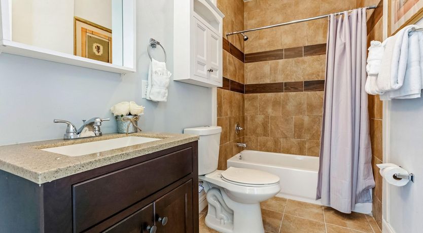 Photo of Twin Oaks Pad