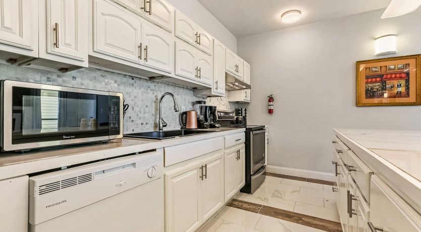 Photo of Twin Oaks Pad