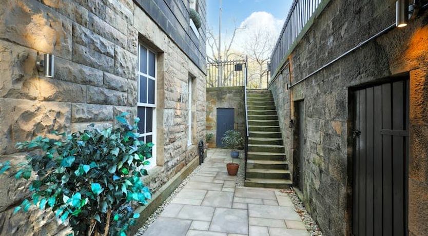 Photo of Castle’s Reach