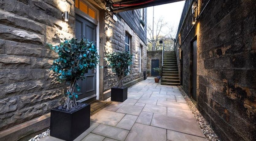 Photo of Castle’s Reach