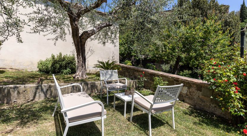 Photo of Rosemary & Olive