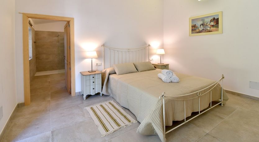 Photo of The Pink Dawn