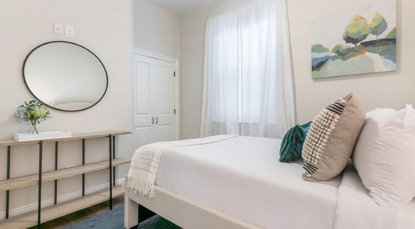 Photo of Clapboard Dream