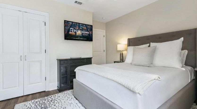 Photo of Clapboard Dream