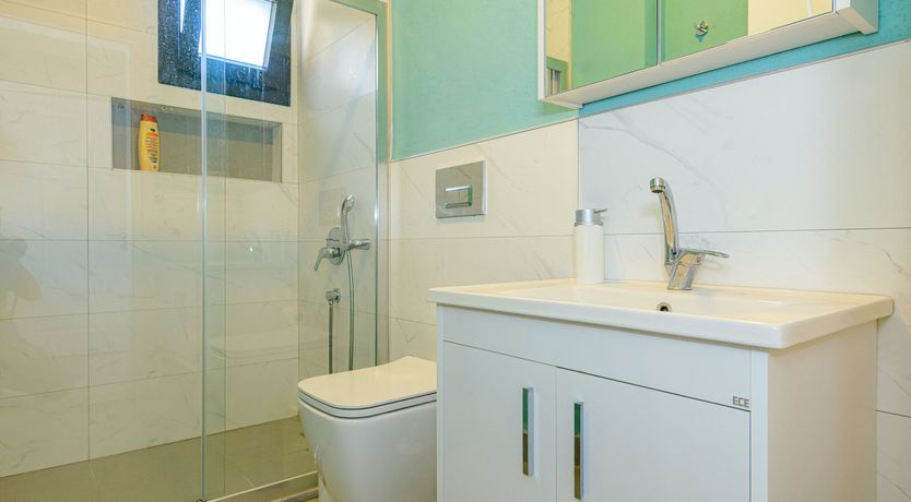 Photo of T-shirt Weather