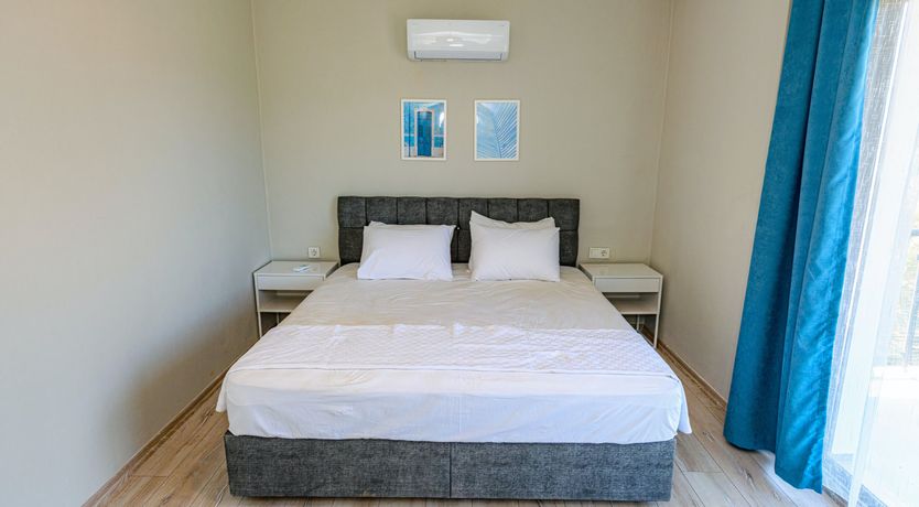 Photo of T-shirt Weather