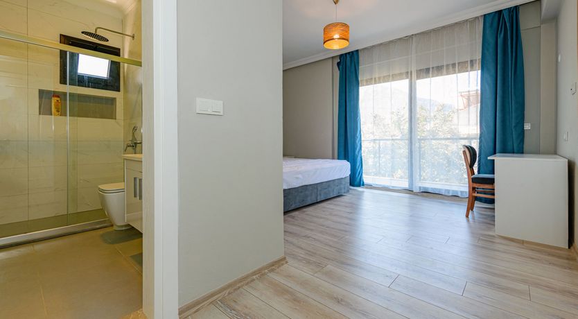 Photo of T-shirt Weather