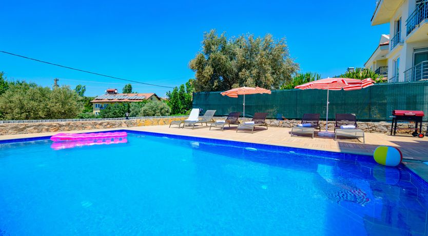 Photo of T-shirt Weather