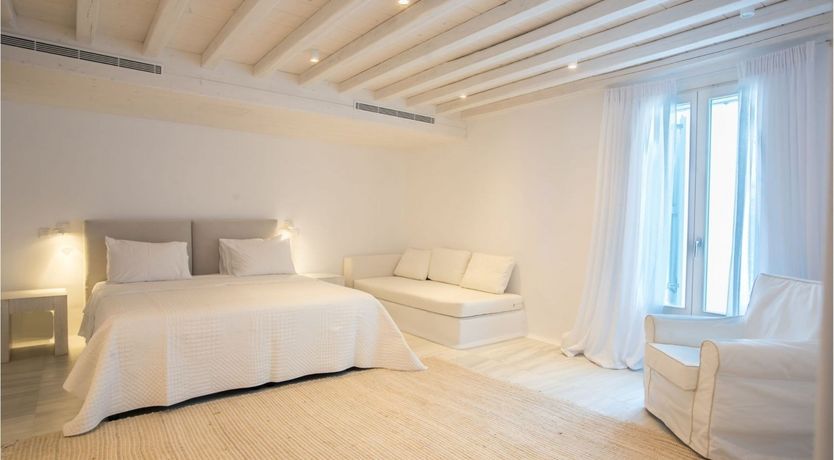 Photo of The Ocean Muse