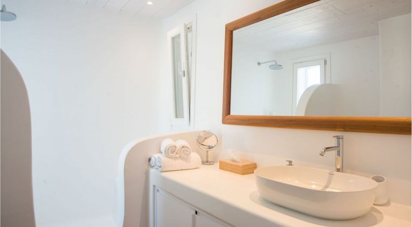 Photo of The Ocean Muse