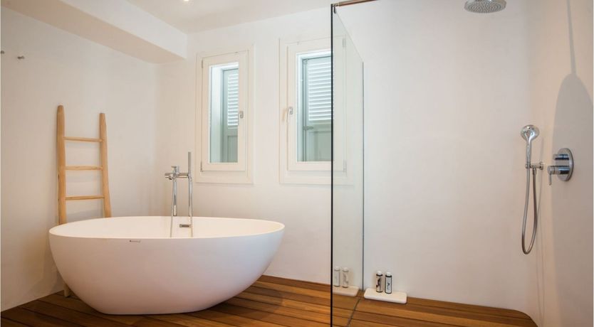 Photo of The Ocean Muse