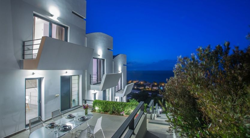 Photo of The Pull of the Moon