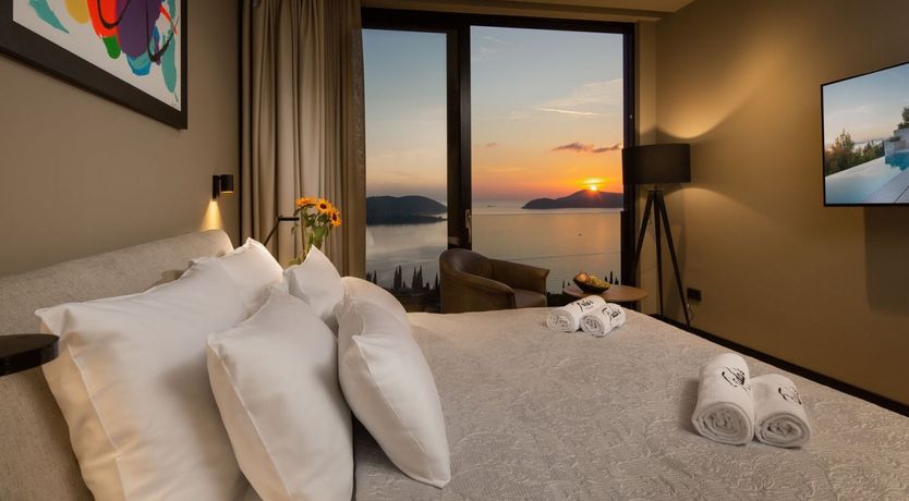 Photo of Hillside Pearl