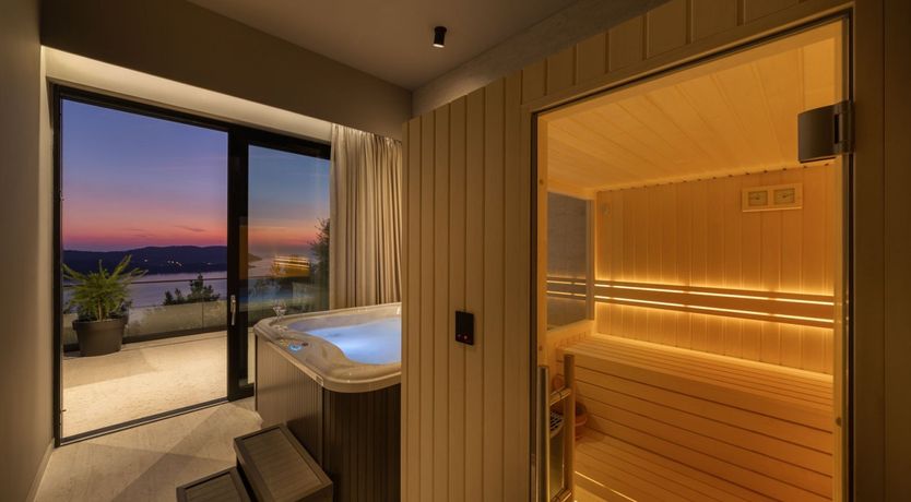 Photo of Hillside Pearl