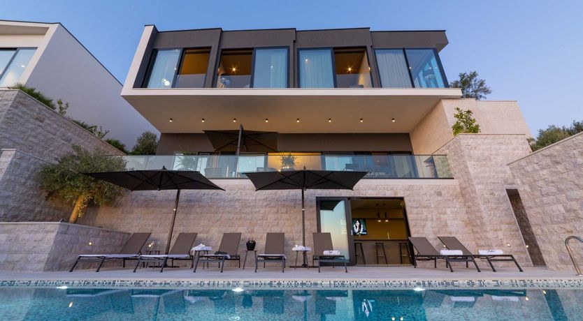 Photo of Hillside Pearl