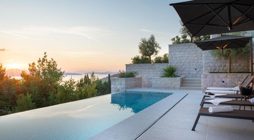 Photo of Hillside Pearl