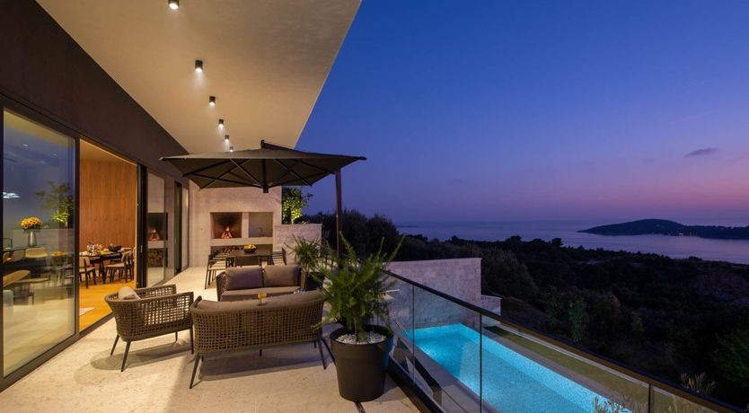 Photo of Hillside Pearl