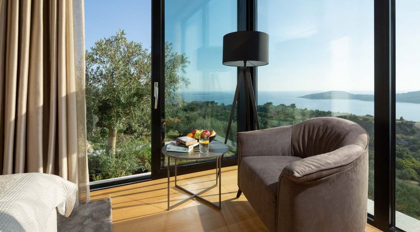 Photo of Hillside Pearl