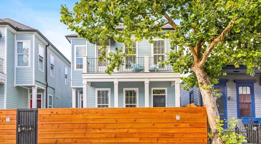 Photo of Louisiana Hot