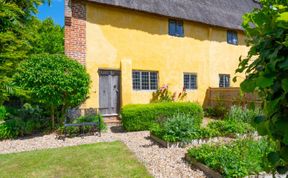 Photo of 1 New Thatched Cottage