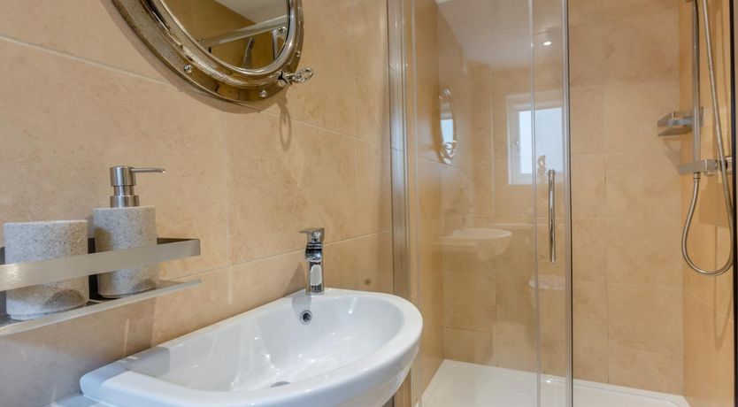 Photo of 3 Bed in Bideford