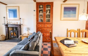 Montague House Holiday Cottage