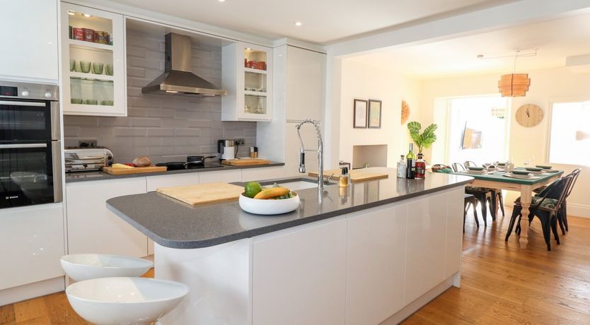 Photo of 2 Alexandra Road