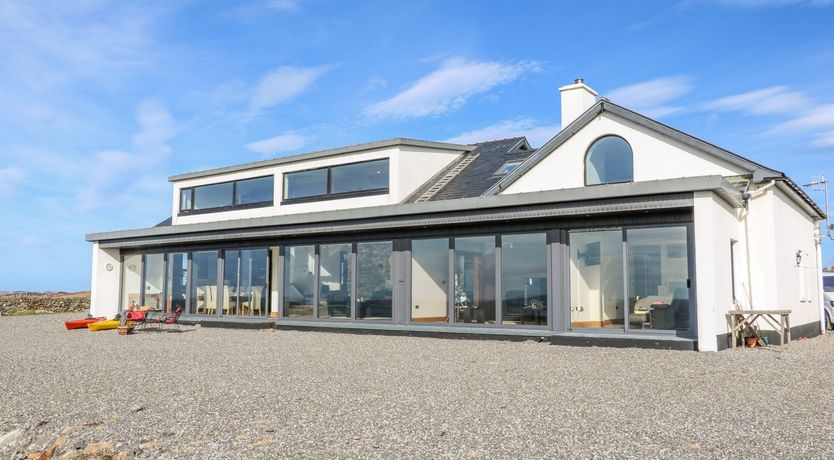 Photo of White Horse House