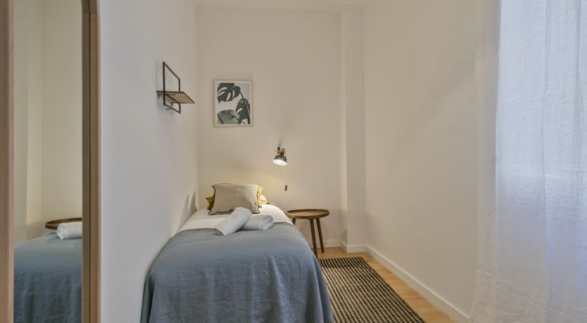 Photo of Shades of Viva