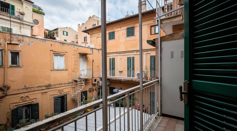 Photo of Florals & Antiques