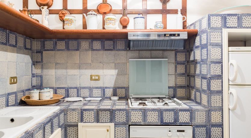 Photo of Florals & Antiques