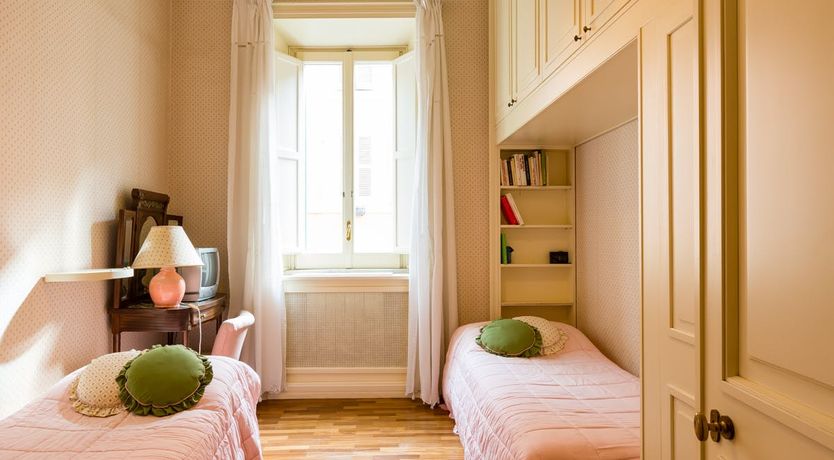 Photo of Florals & Antiques