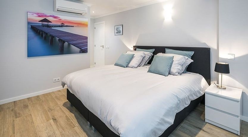 Photo of Aqua Reflections