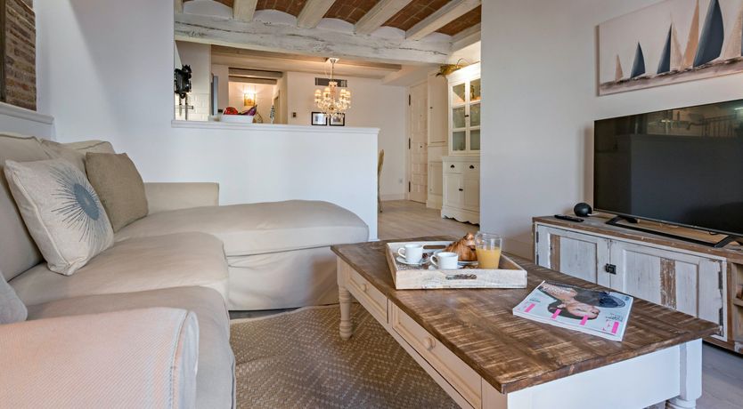 Photo of Brick & Blue