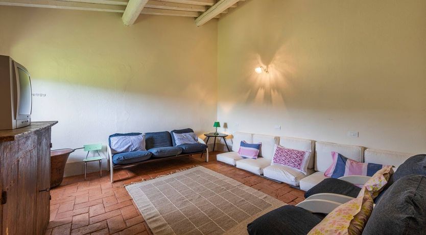 Photo of Floral Dining