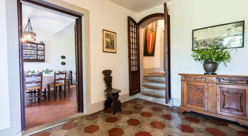 Photo of Floral Dining