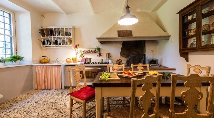 Photo of Floral Dining