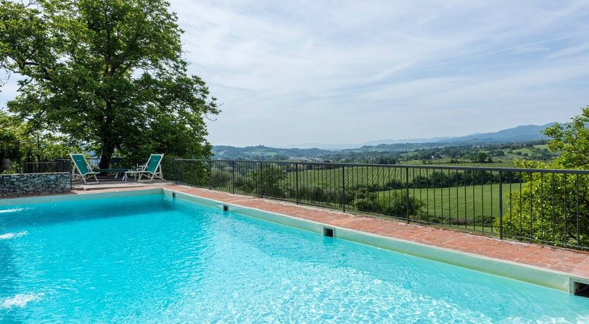 Photo of Floral Dining