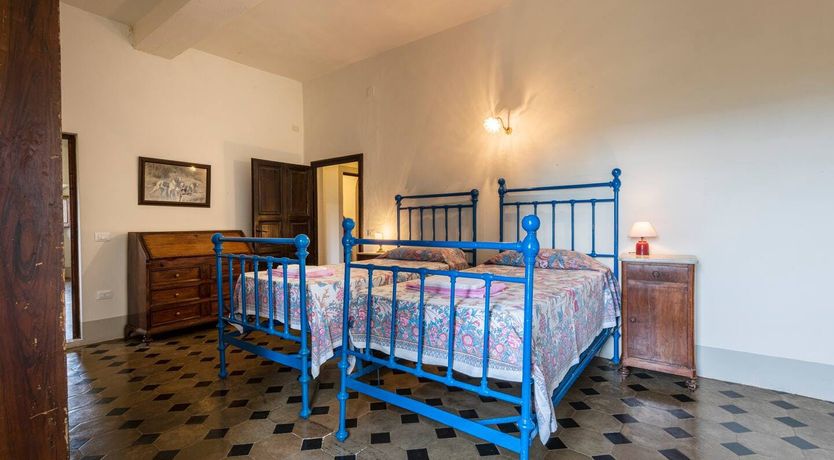 Photo of Floral Dining