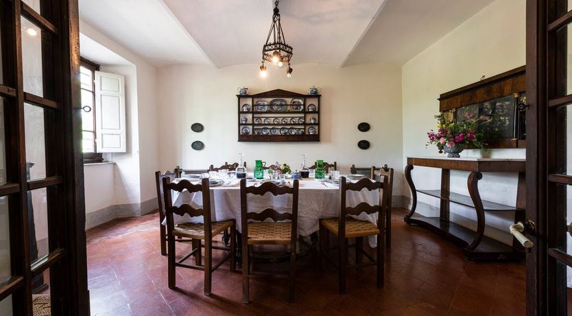 Photo of Floral Dining