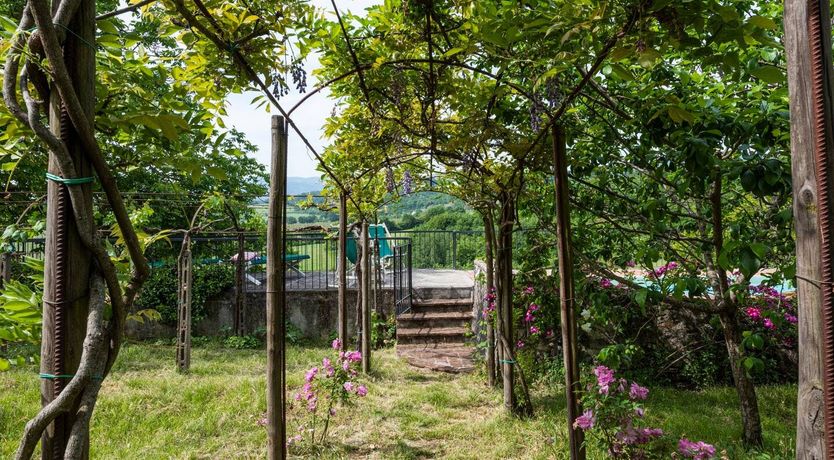 Photo of Floral Dining