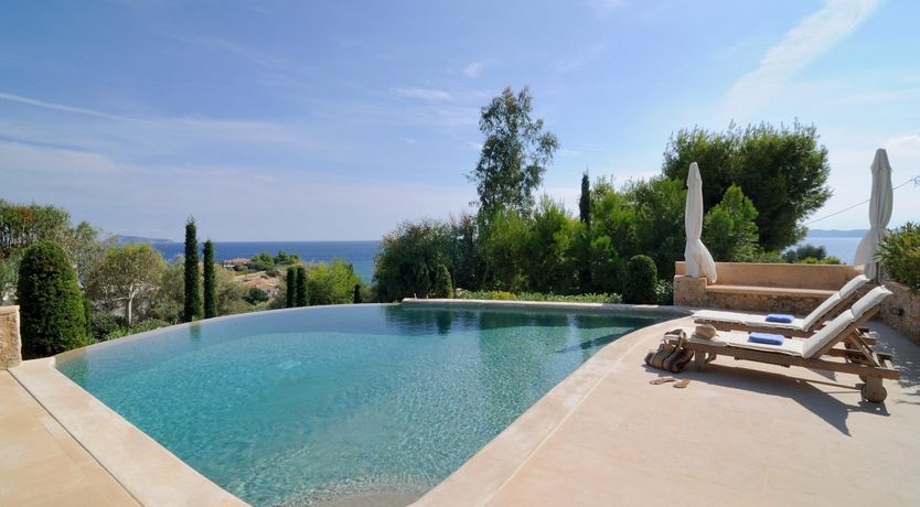 Photo of One For The Dreamers