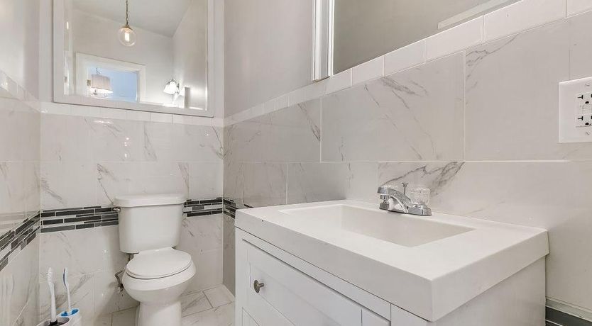 Photo of Seafood On A Streetcar