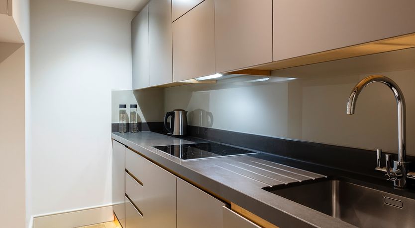 Photo of Bentinck Street Deluxe II