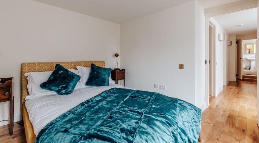 Photo of Silver Spoons