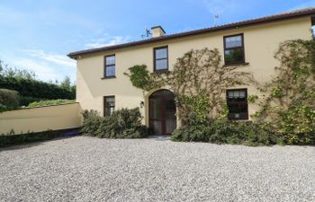 Tilladavin House Holiday Cottage