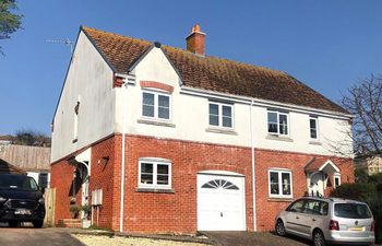 Anning's View Holiday Cottage