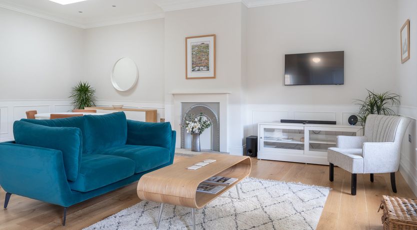 Photo of Riches of Richmond